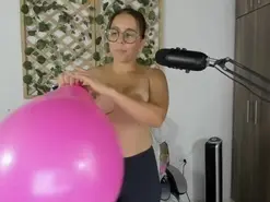 Amateur Live Sex Cam of isa_loves_cum