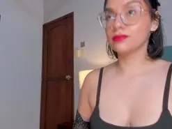 Amateur Adult Webcams of ValentinaVegaaa