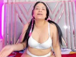 Amateur Watch Live Sex Cams of kiara_norris