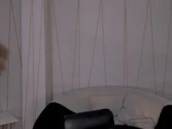 Amateur Adult Webcams of ScarletBlaze