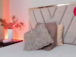 Amateur Live Porn of MiaHertz