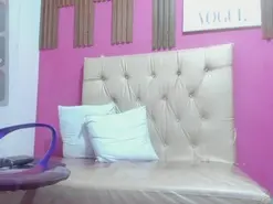 Amateur Live Sex Cam of LuciaFogoza