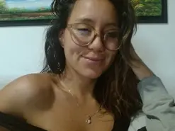 Amateur Live Porn of LunaDulce1