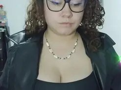 Amateur Sex Chat of Curly_greeneyed