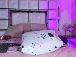 Amateur Live Porn of emili_clark