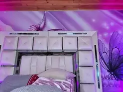 Amateur Live Sex of emili_clark