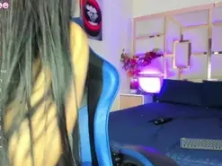 Amateur Adult Video Chat of vanesaa_mejia