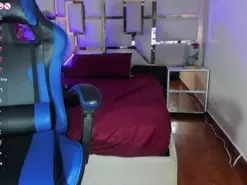 Amateur Live Sex Cam of vanesaa_mejia