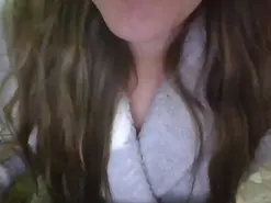 Amateur Live Sex Cam of HellouKitty