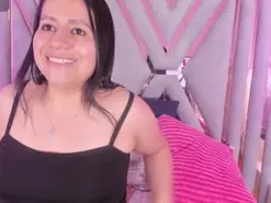 Amateur Nude Webcam of adri_rivera