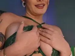 Amateur Nude Webcam of GiaFerrara