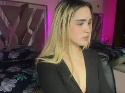 Amateur Live Porn of noa_cooper