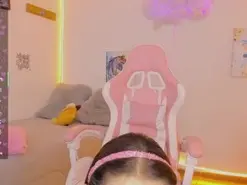Amateur Live Sex Cam of milfAaura