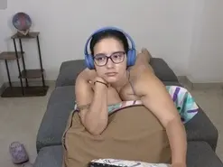 Amateur Free Live Porn of Moon_woman