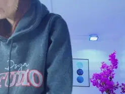 Amateur Free Porn Cam of Tamara_gray