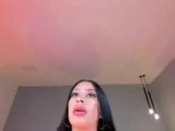 Amateur Live Sex Cam of LeahLombardi