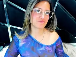 Amateur Live Porn of GiaRoussel