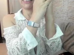 Amateur Live Porn of PaulinaMadura