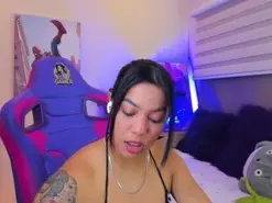 Amateur Sex Cam of MadelynRose