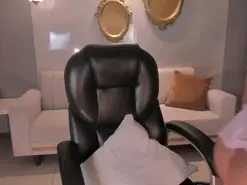 Amateur Live Sex of MiaRoberts1