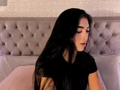 Amateur Live Sex Cam of AriRobertt