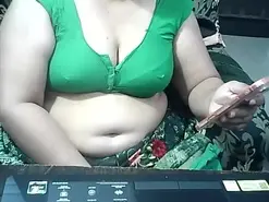 Amateur Free Live Porn of indianbhabi40
