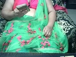 Amateur Nude Webcam of indianbhabi40