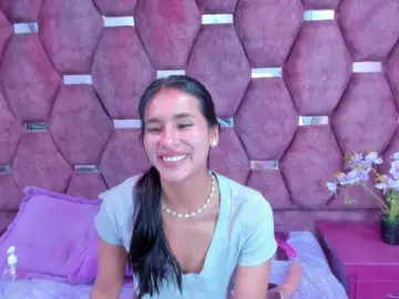 Bongacams Free Porn Cam of MiaaDavis