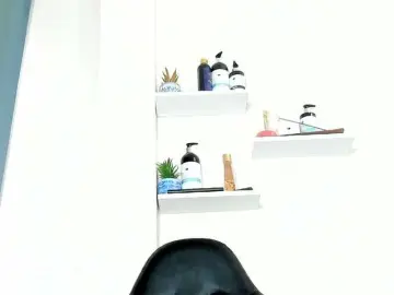 Bongacams Watch Live Sex Cams of kloe-squirts