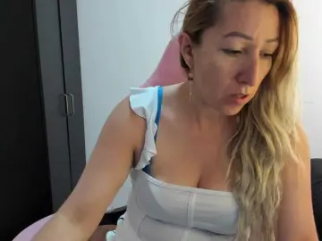 Bongacams Live Sex of chrystal85