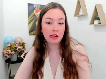 Bongacams Sex Cam of HoneyGlow