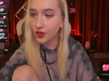 Bongacams Free Porn Cam of LilElfie