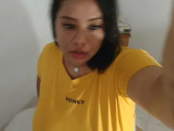 Bongacams Sex Cam of Alicebigboobs