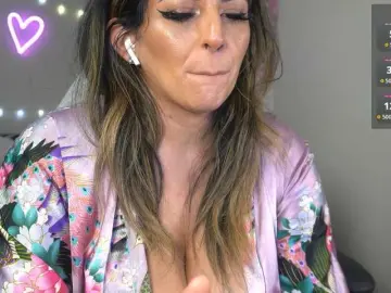 Bongacams Adult Webcams of UwUKalieRxUwU