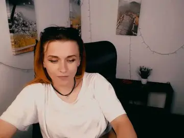 Bongacams Sex Cam of PeppyMiaa
