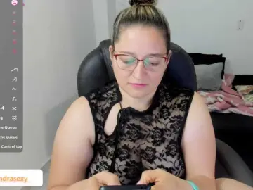 Bongacams Best live sex cam show of alejandramilf