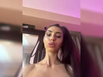 Bongacams Adult Webcam of AlissiaDiamond20