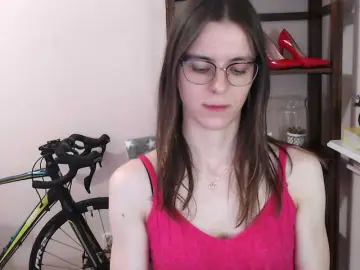 Bongacams Watch Live Sex Cams of MegiKiss