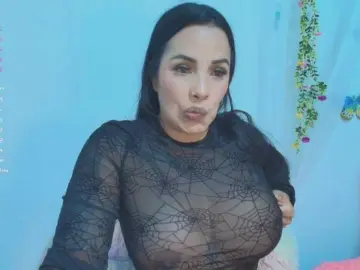 Bongacams Watch Live Sex Cams of ashleyxx20