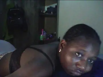 Bongacams Live Sex Cam of alora-skylar