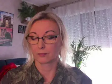 Bongacams Watch Live Sex Cams of SoftVANESSA