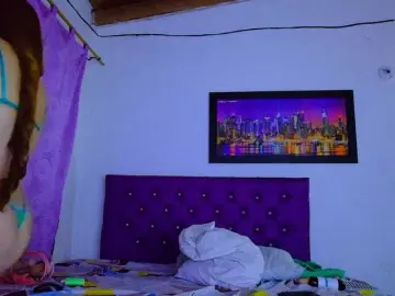 Bongacams Best live sex cam show of glory-holes
