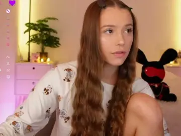 Bongacams Sex Cam of MaybeBabeTV