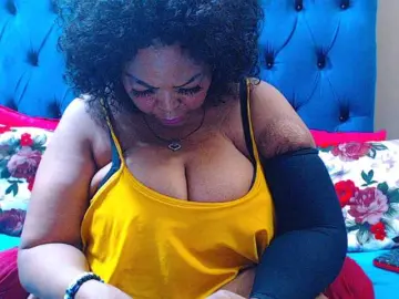 Bongacams Live Porn of Ebonycandy10