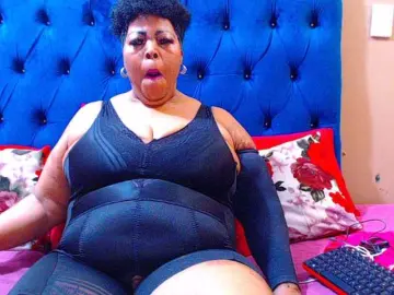 Bongacams Free Live Porn of Ebonycandy10