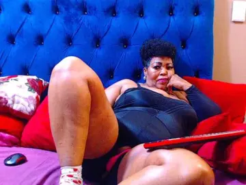 Bongacams Watch Live Sex Cams of Ebonycandy10