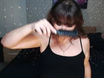 Bongacams Watch Live Sex Cams of AwesomeValen