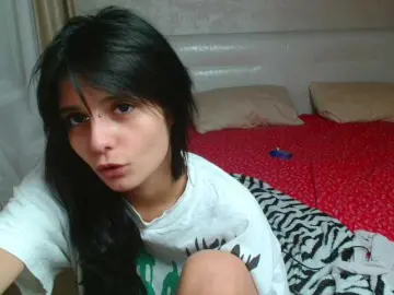 Bongacams Free Porn Cam of TheSluttyFox
