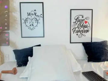 Bongacams Live Porn of mia-lourence