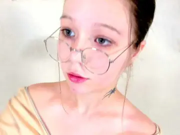 Bongacams Adult Video Chat of MelMooon